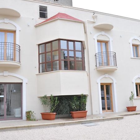 Ibasilischi Hotel Irsina Kültér fotó