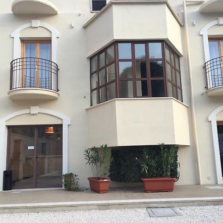 Ibasilischi Hotel Irsina Kültér fotó